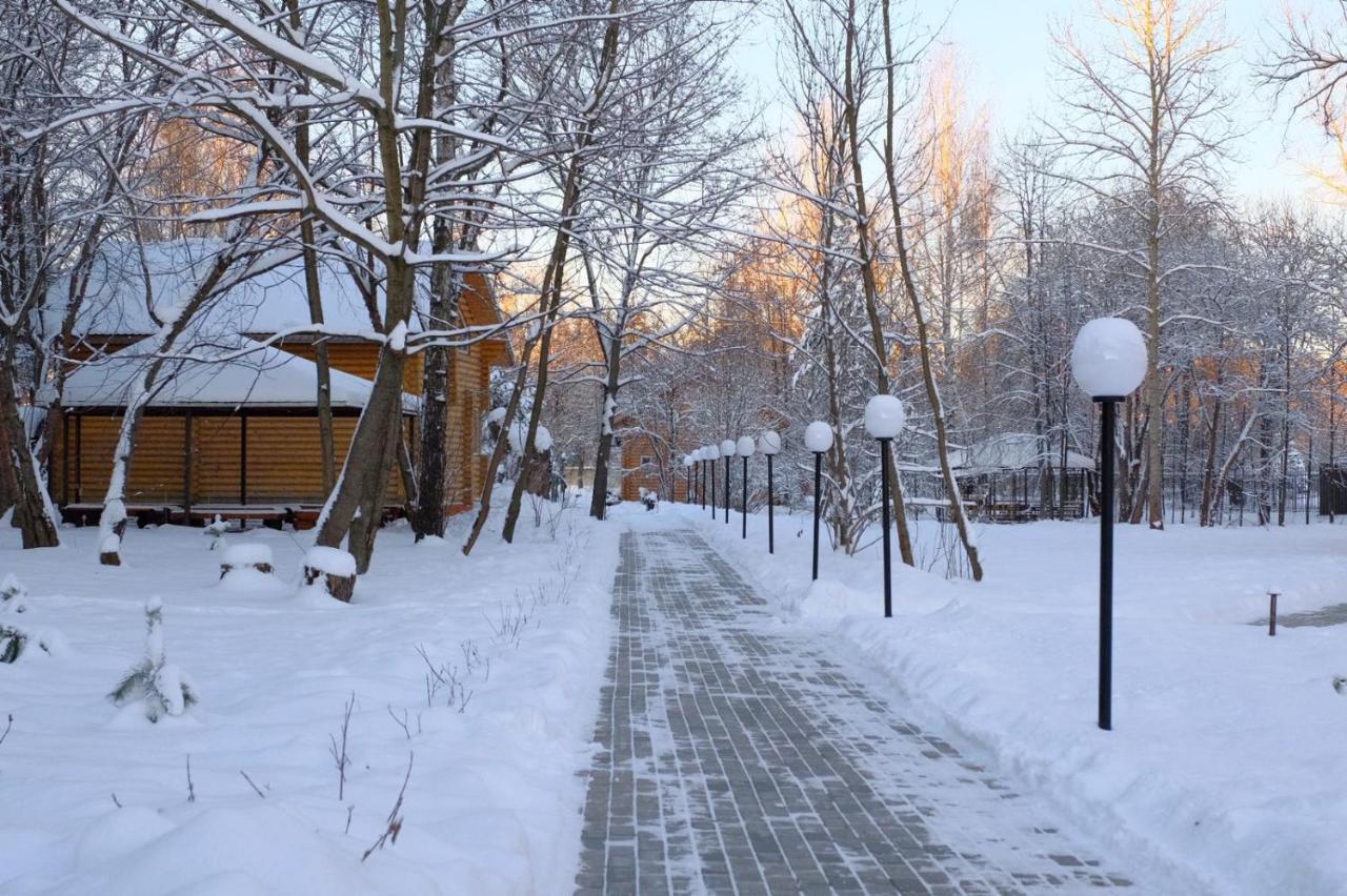 Hotel Edem Oriechowo-Zujewo Zewnętrze zdjęcie